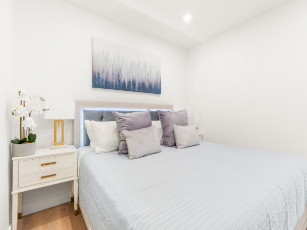 Charming Rental Short Walk to Beach Sleeps 4 Guests