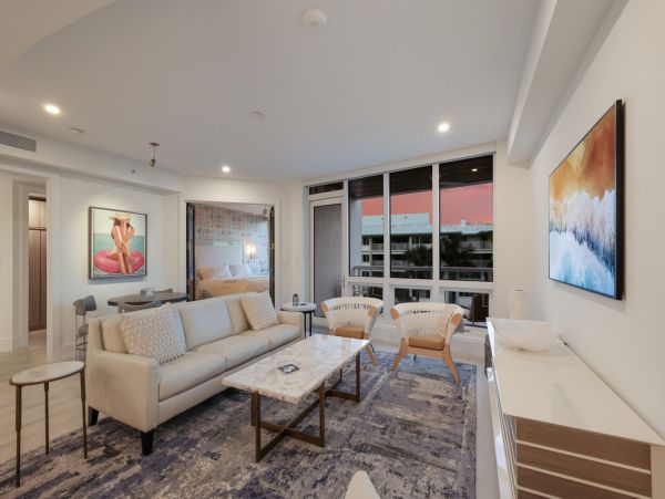 Spectacular Two Bedroom Vacation Condo in Siesta Key
