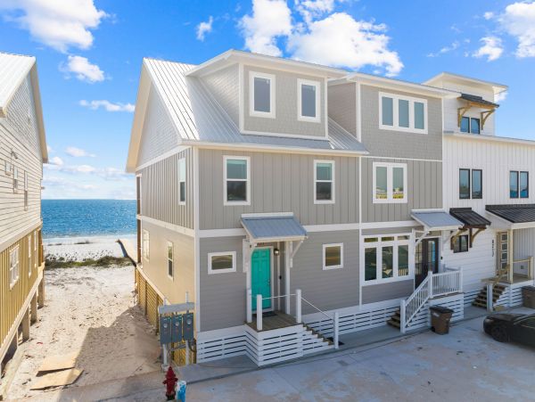 Port St. Joe Five Bedroom Vacation Home Right in Front of the Beach