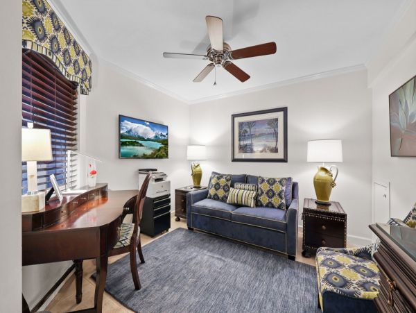 Walk to Beach Naples Vacation Condo Sleeps Six Guests