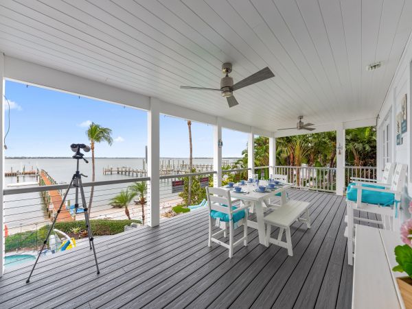 Steps to Beach Stuart Vacation Home Ten Bedroom