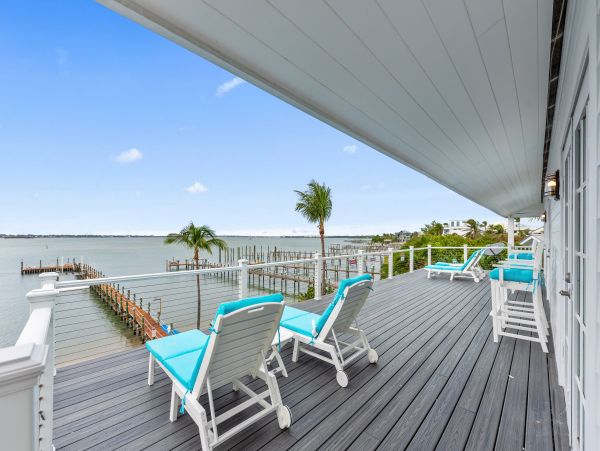 Steps to Beach Stuart Vacation Home Ten Bedroom
