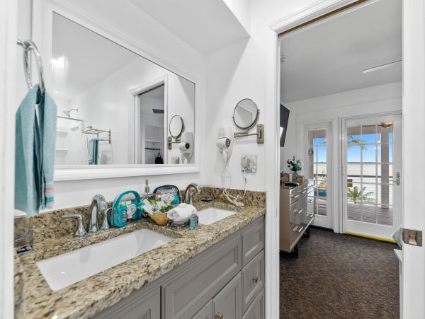 Steps to Beach Stuart Vacation Home Ten Bedroom