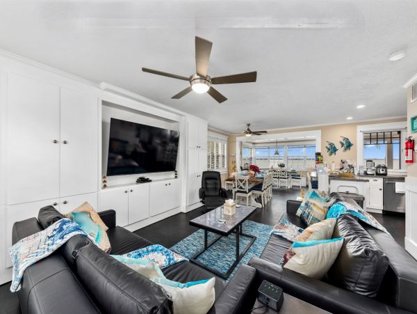 Steps to Beach Stuart Vacation Home Ten Bedroom