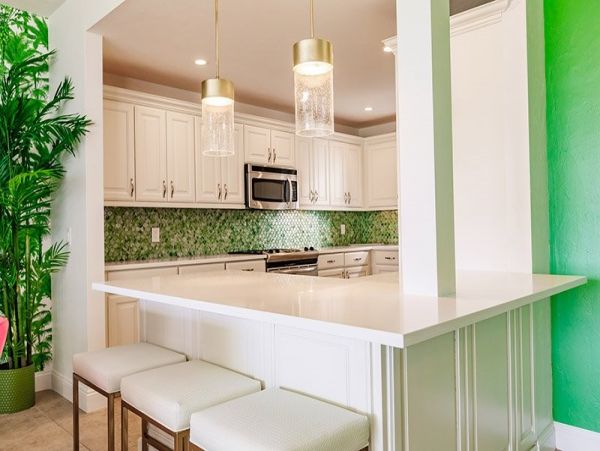 Charming Two Bedroom Vacation Condo in Naples