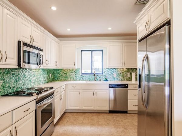 Charming Two Bedroom Vacation Condo in Naples