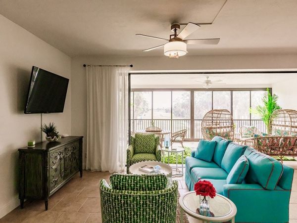 Charming Two Bedroom Vacation Condo in Naples