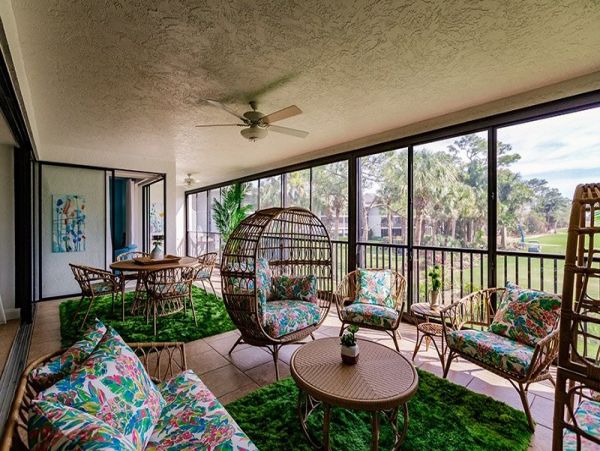 Charming Two Bedroom Vacation Condo in Naples