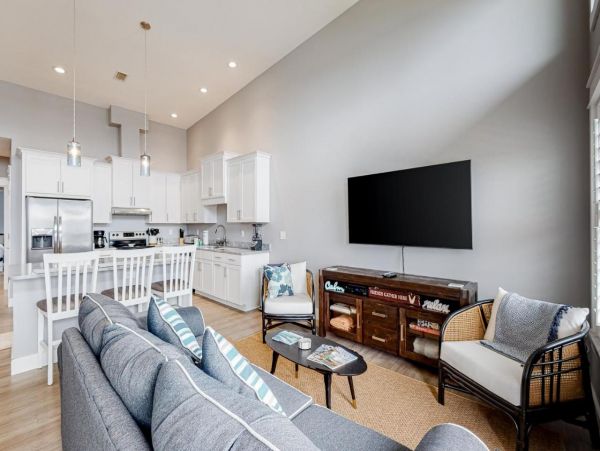 Bay-Front Condo with 4 Bedrooms in Okaloosa Island