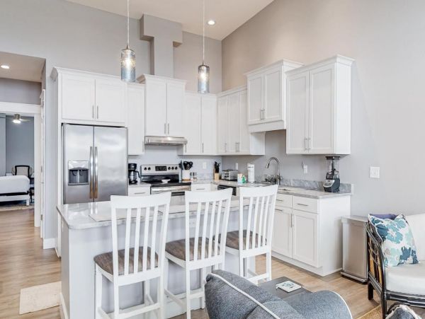Bay-Front Condo with 4 Bedrooms in Okaloosa Island