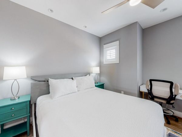 Bay-Front Condo with 4 Bedrooms in Okaloosa Island