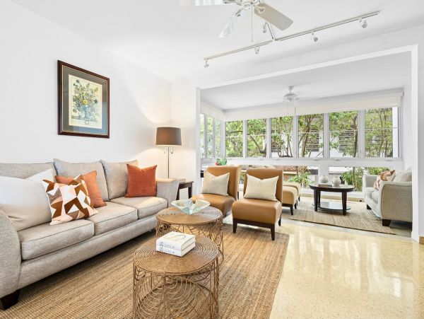 Contemporary 3-Bedroom Condo Prime Location in a Prestigious Area