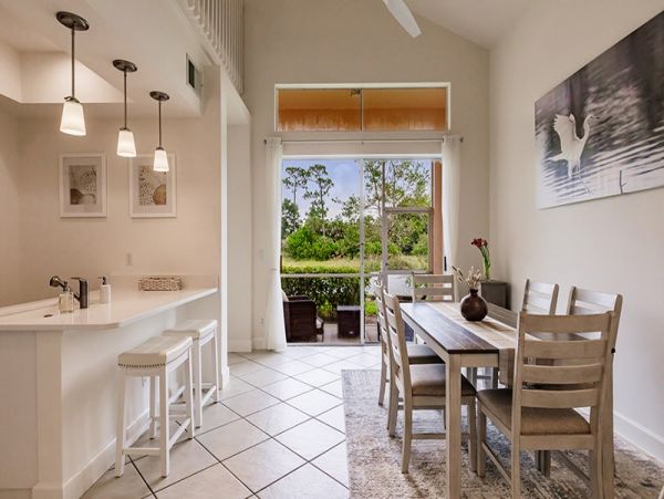 Elegant 3-bedroom 3-bathroom Home in Naples