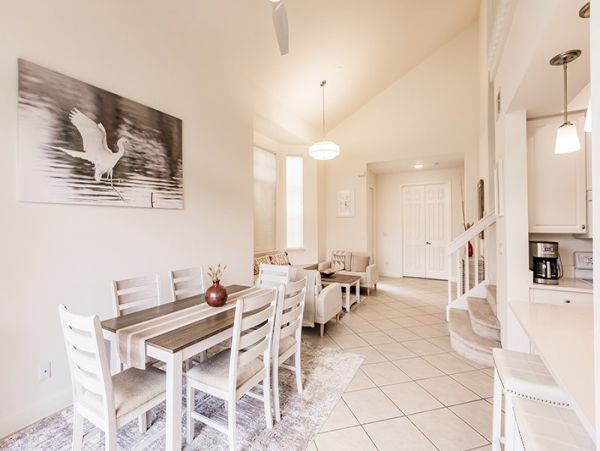 Elegant 3-bedroom 3-bathroom Home in Naples