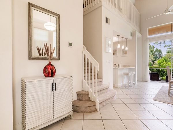 Elegant 3-bedroom 3-bathroom Home in Naples