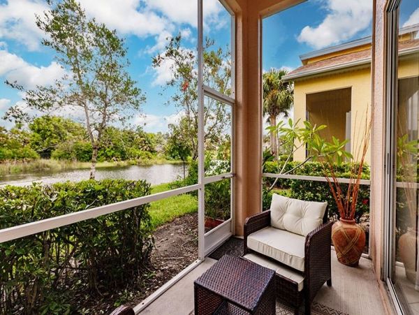 Elegant 3-bedroom 3-bathroom Home in Naples