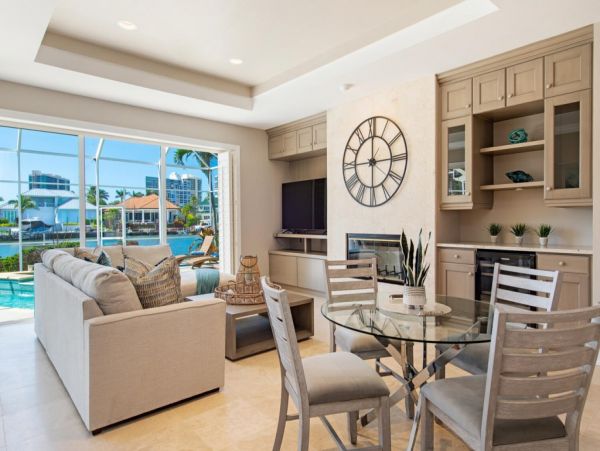 Bayfront Three Bedroom Plus Den Vacation Pool Home