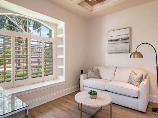 Bayfront Three Bedroom Plus Den Vacation Pool Home