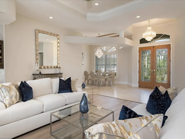 Bayfront Three Bedroom Plus Den Vacation Pool Home
