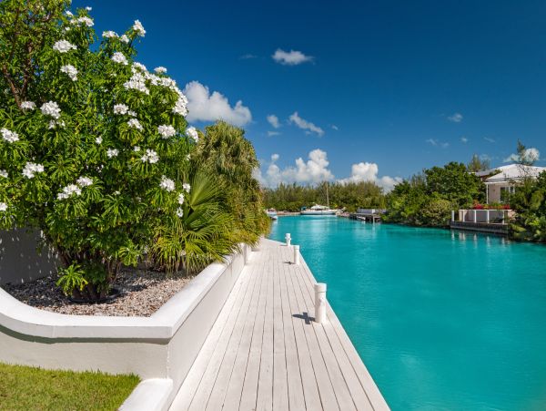 Four Bedroom Luxury Canal Front Rental Villa in Turks and Caicos