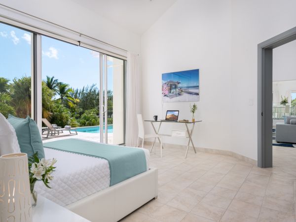 Four Bedroom Luxury Canal Front Rental Villa in Turks and Caicos