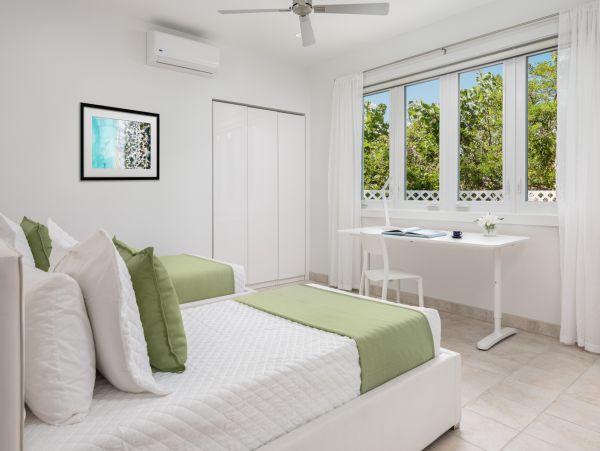 Four Bedroom Luxury Canal Front Rental Villa in Turks and Caicos