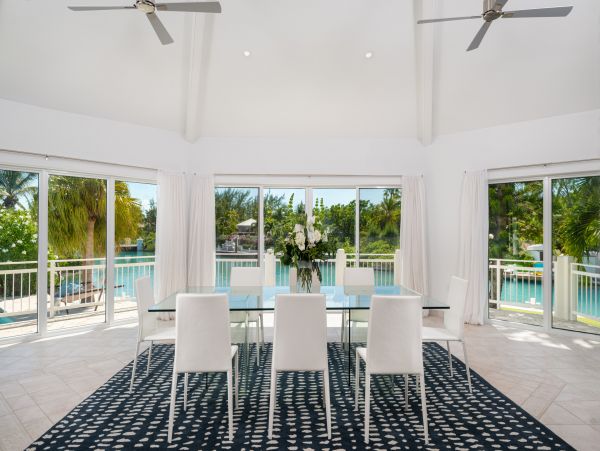 Four Bedroom Luxury Canal Front Rental Villa in Turks and Caicos