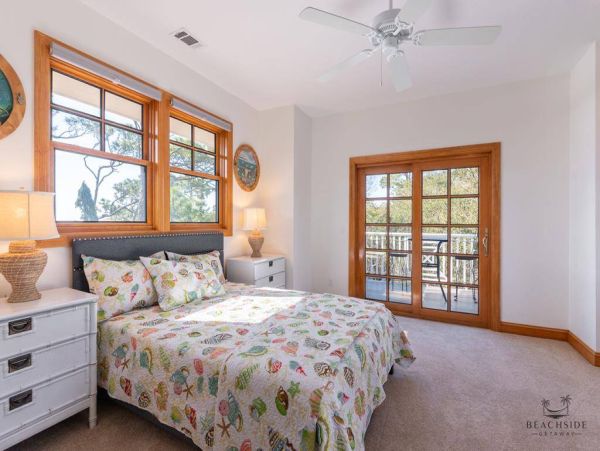 A 4 Bedroom Dream Beach Getaway with Pool Steps to Beach in Hilton Head