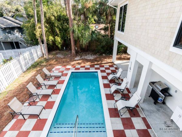 A 4 Bedroom Dream Beach Getaway with Pool Steps to Beach in Hilton Head