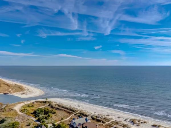 Hilton Head Four Bedroom Stunning House Steps to the Beach