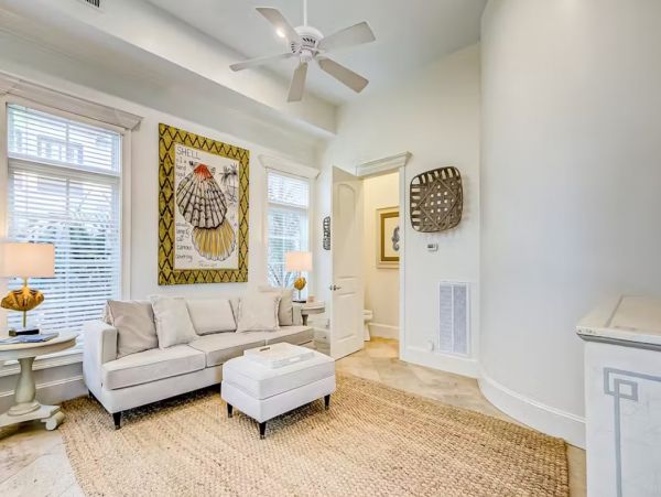 Hilton Head Four Bedroom Stunning House Steps to the Beach