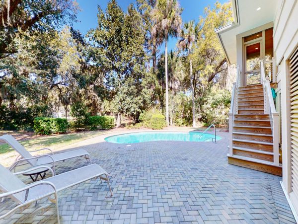 Hilton Head 6 Bedroom Home Ready to Fit Your Next Family Vacation!