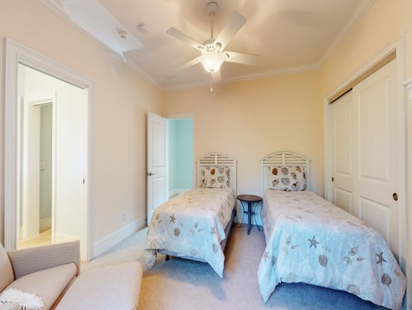 Hilton Head 6 Bedroom Home Ready to Fit Your Next Family Vacation!