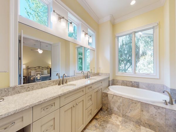 Hilton Head 6 Bedroom Home Ready to Fit Your Next Family Vacation!