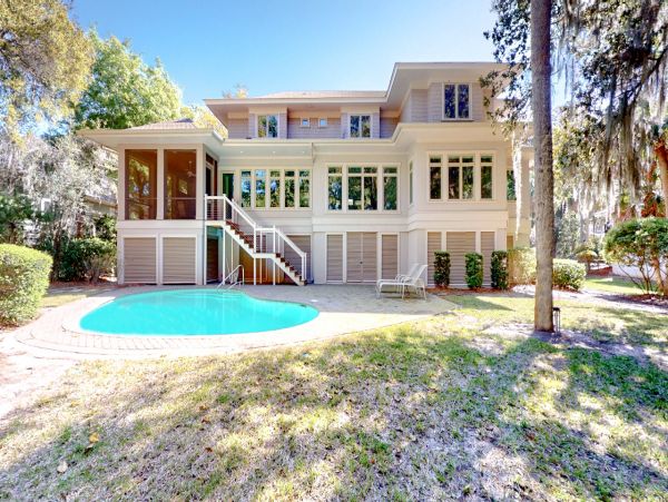 Hilton Head 6 Bedroom Home Ready to Fit Your Next Family Vacation!