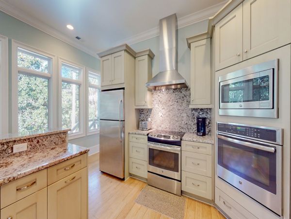 Hilton Head 6 Bedroom Home Ready to Fit Your Next Family Vacation!
