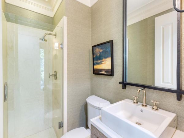 Just on Beach  Vacation Home Sleeps 14 Guests in Hilton Head