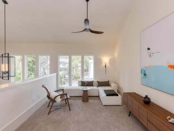 Just on Beach  Vacation Home Sleeps 14 Guests in Hilton Head