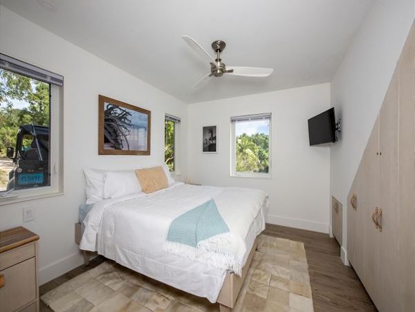 Oceanfront Bahamas Vacation Home Sleeps 14 Guests