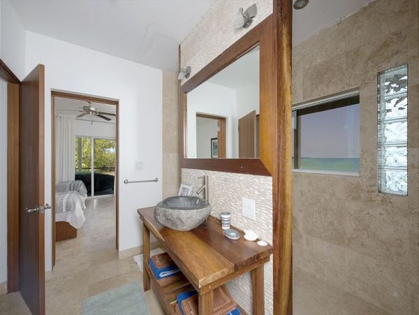 Oceanfront Bahamas Vacation Home Sleeps 14 Guests
