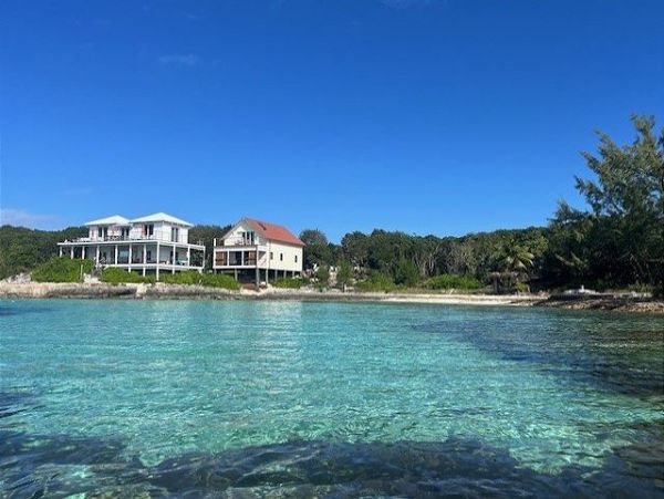 Oceanfront Bahamas Vacation Home Sleeps 14 Guests