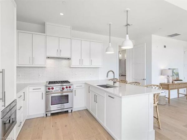 Naples Vacation Condo Sleeps 6 Guests