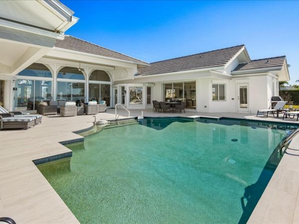 Bay Views Vacation Home Four Bedroom in Marco Island
