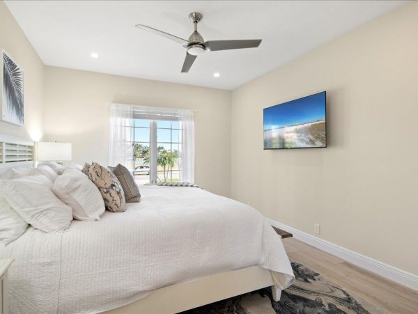 Bay Views Vacation Home Four Bedroom in Marco Island