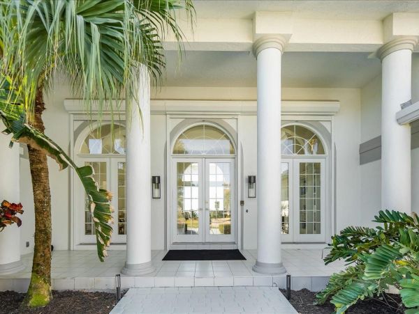 Bay Views Vacation Home Four Bedroom in Marco Island