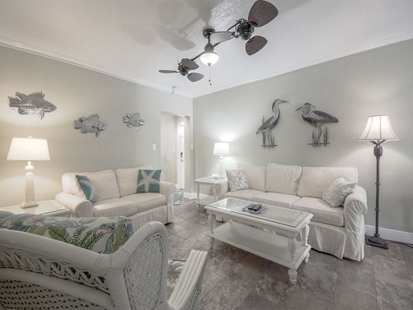 Beachside One Bedroom Vacation Rental in Clearwater