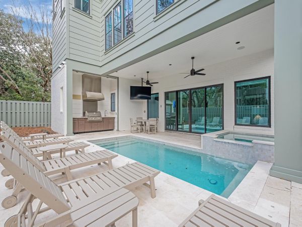 Seagrove Beach 7 Bedroom Home with Pool, Walk to Beach