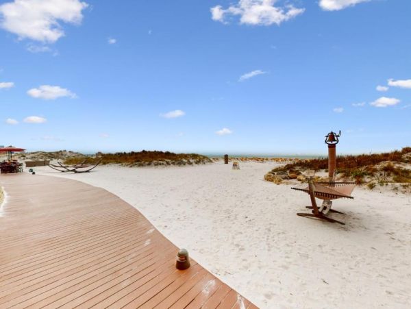 On Beach Clearwater Vacation Condo One Bedroom