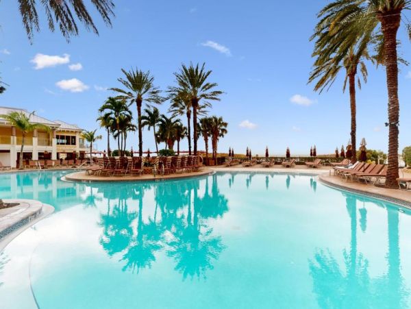 On Beach Clearwater Vacation Condo One Bedroom