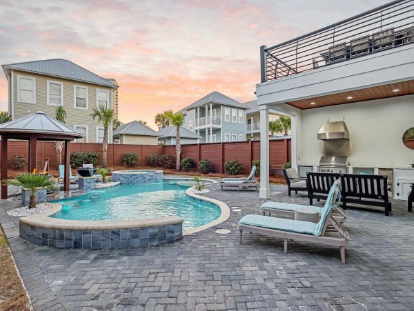 Walk to Beach Vacation Home Sleeps 26 Guests in Miramar Beach